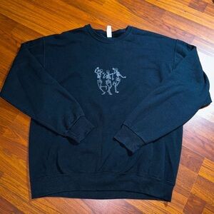 Jerzees NuBlend Women’s Embroidered Dancing Skeleton Sweatshirt Size Large